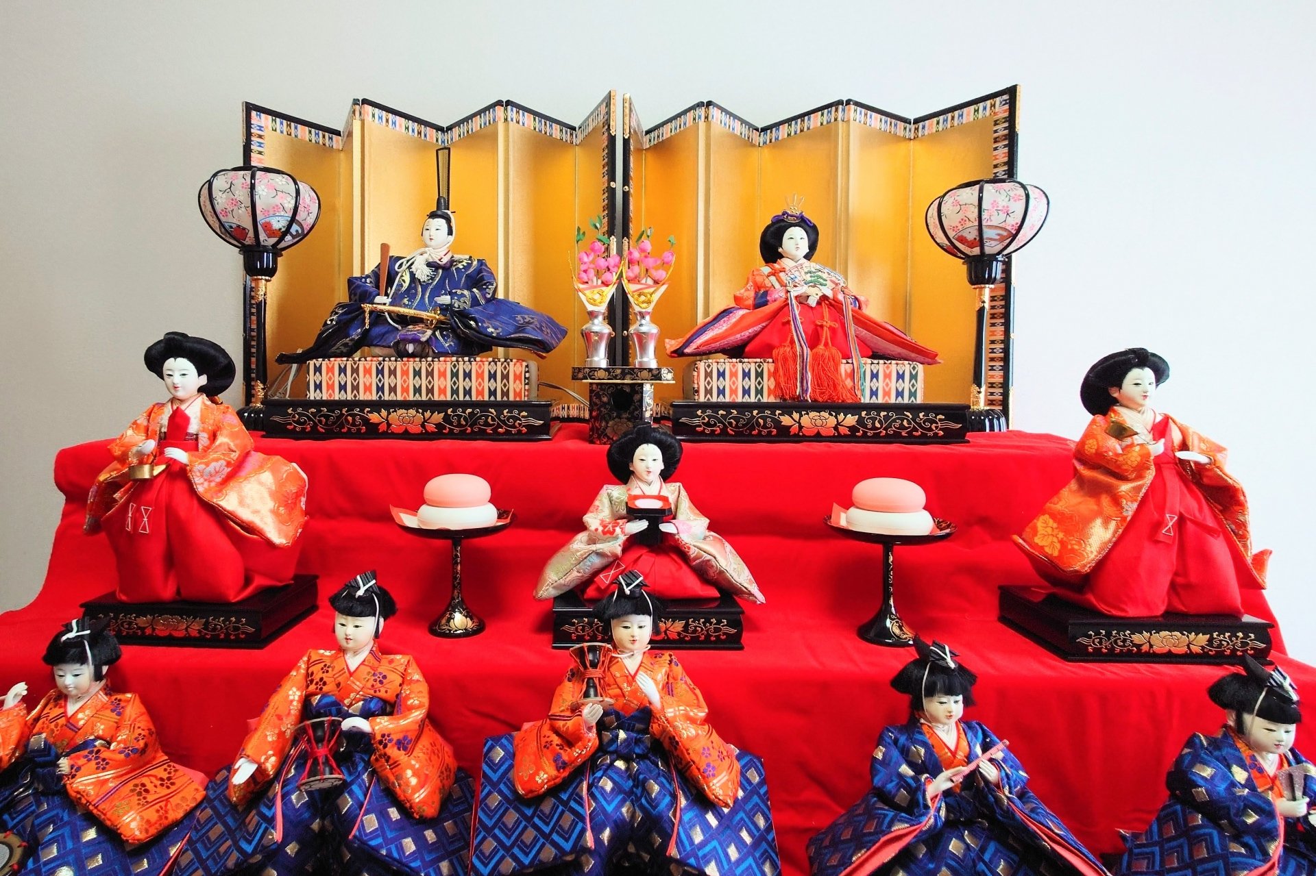 Hinamatsuri hina doll display